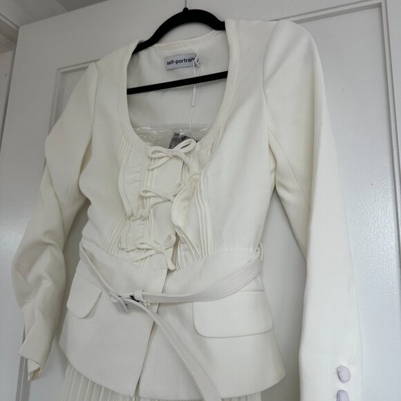 NWT Self-Portrait Ivory Crepe Mini Dress Belted Bow Details Pleated Skirt Sz 4 - Picture 5 of 8